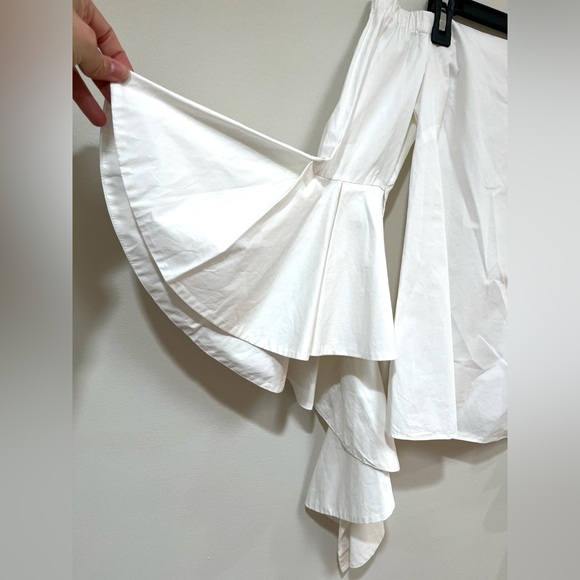 Alice & Trixie Ruffle Sleeve Off Shoulder Blouse size Small - Picture 3 of 7